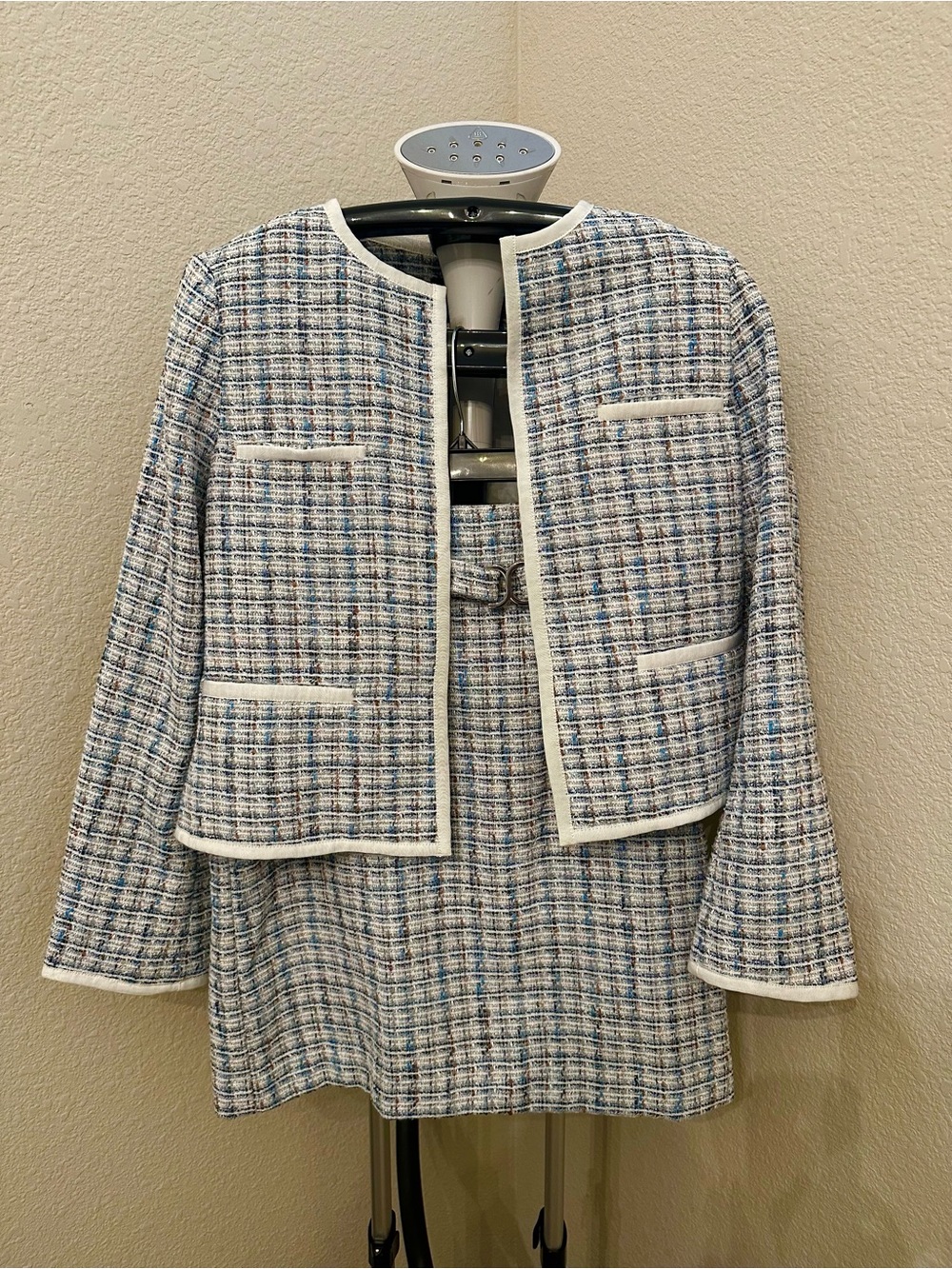 ANN TAYLOR FACTORY  Tweed Jacket and Skirt Set in White and Blue - LIKE NEW